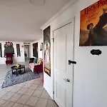 Mario, Harry Potter, Disney & Not Themed Loft Universal Studios 10Min Loft Apartment