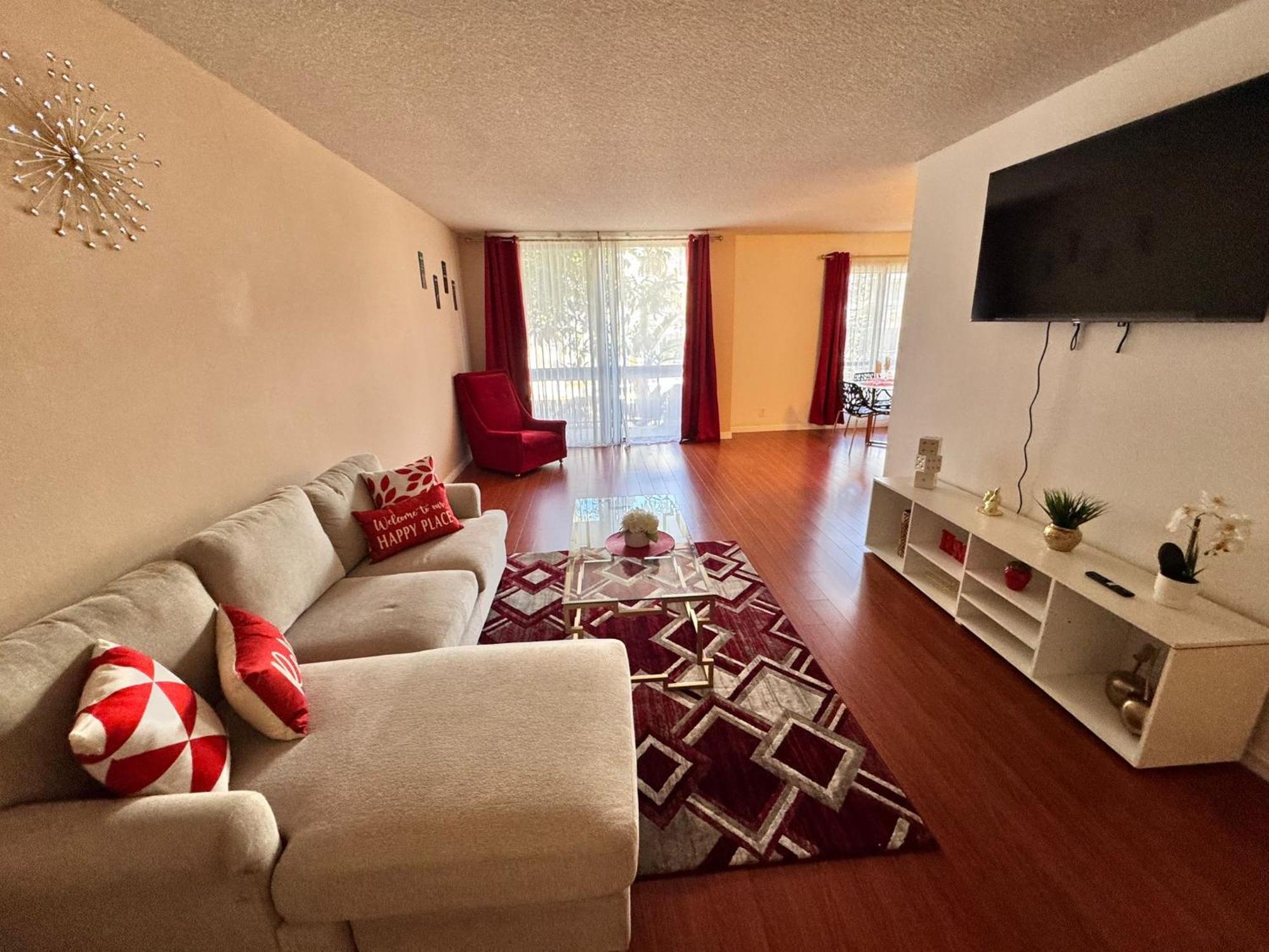 Mario, Harry Potter, & Not Themed Loft Universal 10min Loft * Los Angeles
